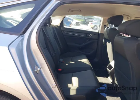 2018 Honda Accord Lx z USA, uszkodzony, nr VIN 1HGCV1F1XJA227844